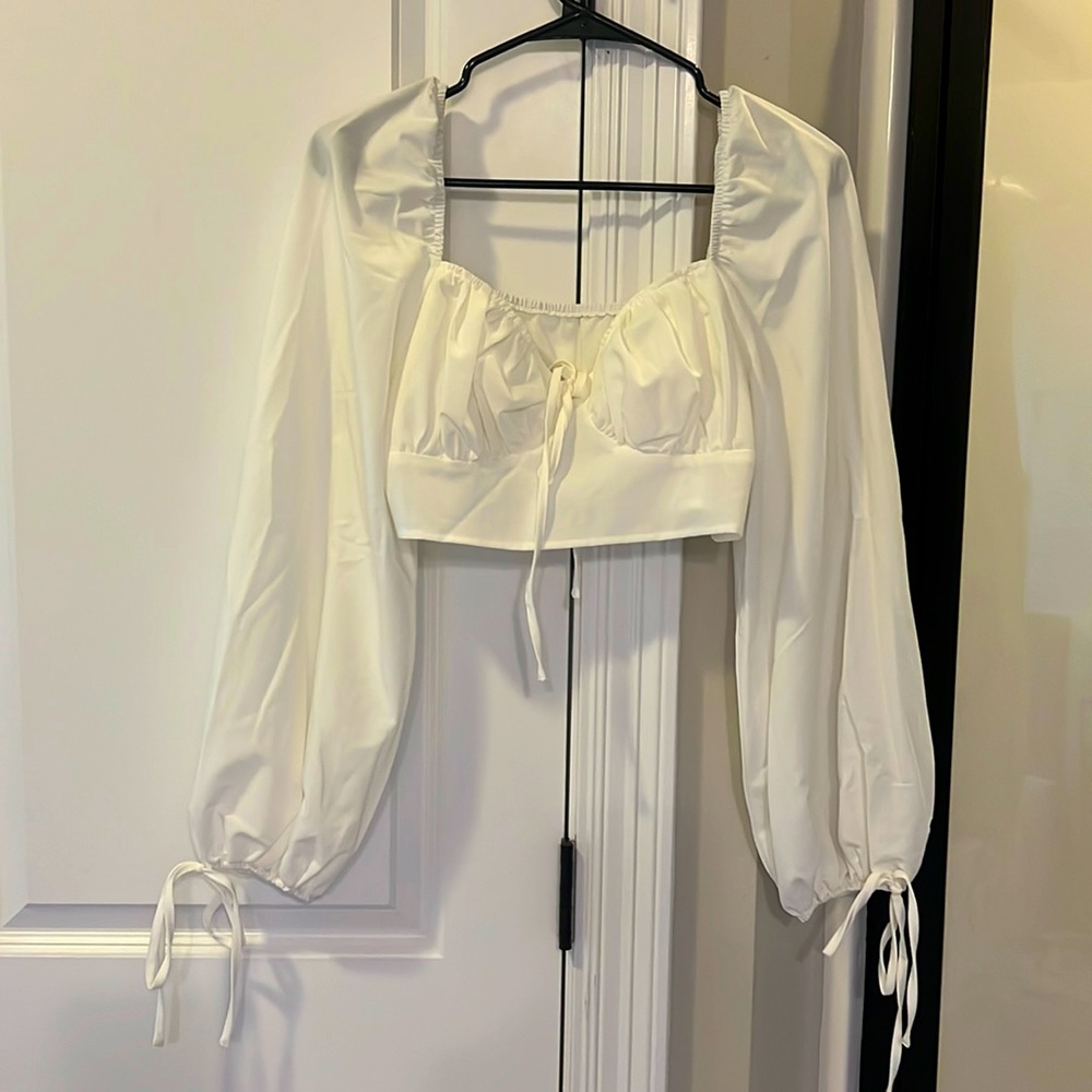 White Long Sleeve Cropped Blouse